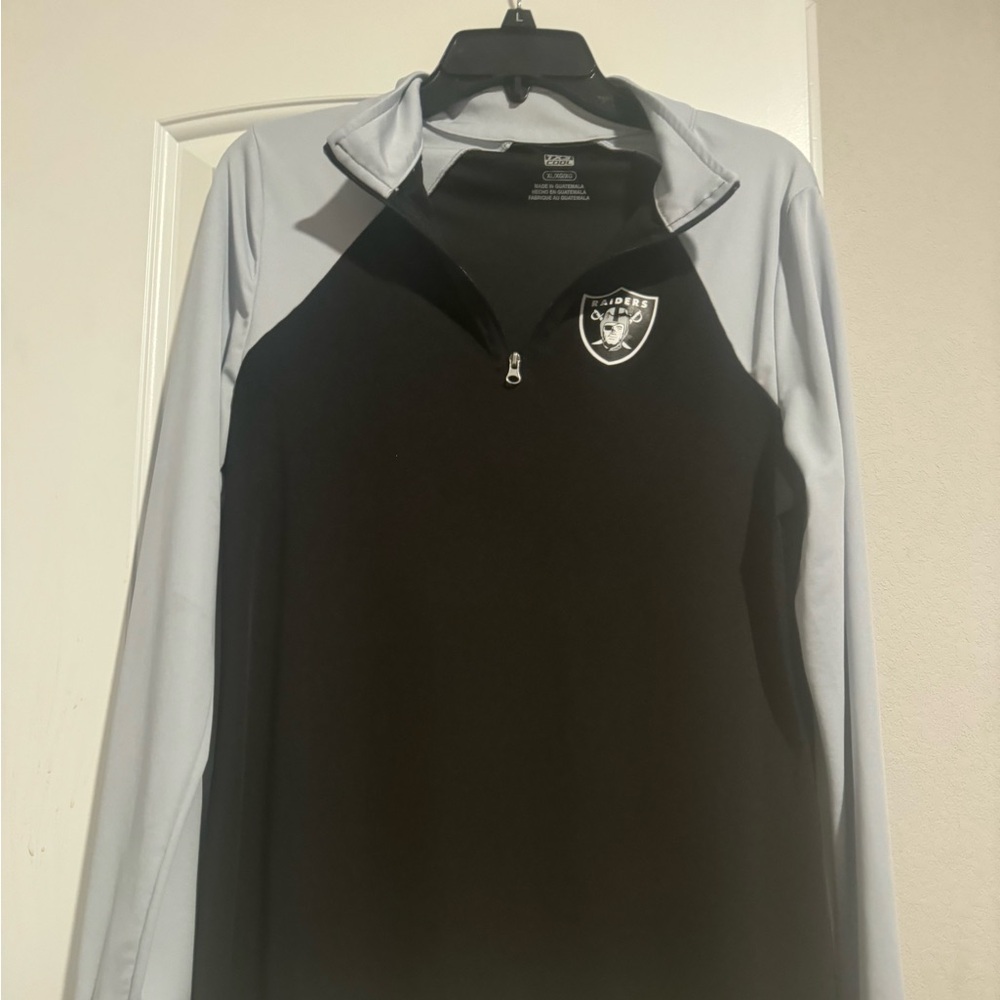 Tx3 cool xl Raiders Woman’s pull over very thin material